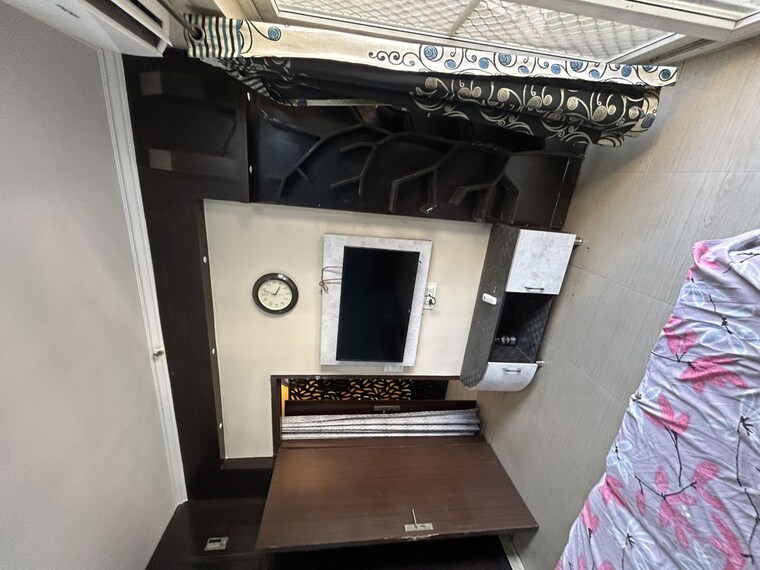 Team Area, paramount-floraville 3 Bedroom 1270 Sq.Ft. Apartment In Sector 137 Noida 10663348