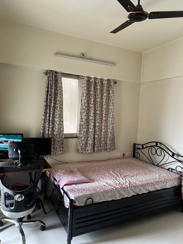 Bedroom, kalash-vastushree 2 Bedroom 932 Sq.Ft. Apartment In Katraj Pune 10663371