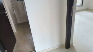 Room in 2 BHK Apartment at Ellora Apartment Santacruz, Santacruz East – for Rent