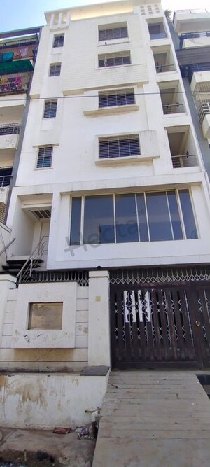  Showroom For Sale in Gokul Nagar