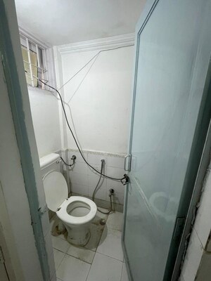 Bathroom in 1 BHK Apartment at Vasant Kunj – for Rent