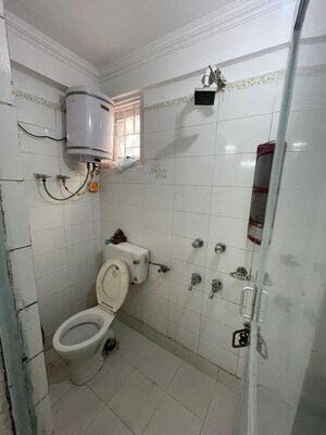 Bathroom in 1 BHK Apartment at Vasant Kunj – for Rent