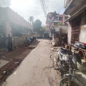 Parking in  Builder Floor at Thakurpukur – for Sale