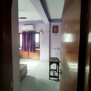 Room in  Builder Floor at Thakurpukur – for Sale
