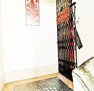 Room in  Apartment at Mogra – for Sale