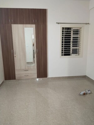 Room in 1 BHK Builder Floor at Jp Nagar Phase 8 – for Rent