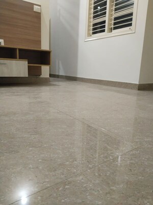 Hall in 1 BHK Builder Floor at Jp Nagar Phase 8 – for Rent