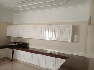 Kitchen in 6+ BHK Villa at Sector 40 – for Rent