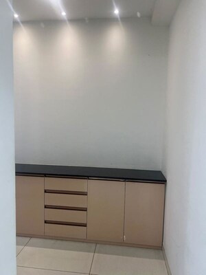 Room in 4 BHK Apartment at Aparna Luxor Park, Kondapur – for Rent