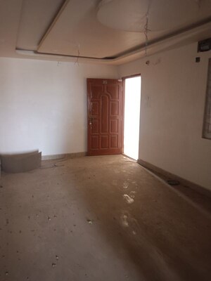 Room in  Apartment at Ameenpur – for Sale