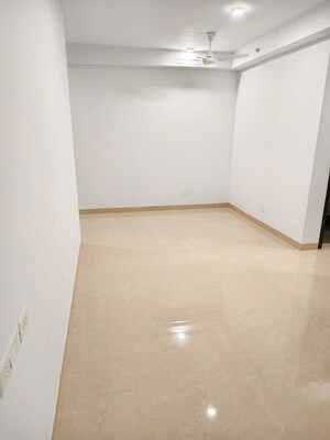 Room in 2 BHK Apartment at Risland The Icon, Dhokali – for Rent