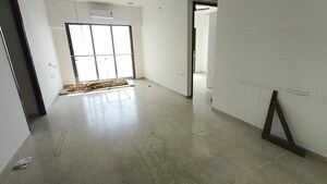 Room in 3.5 BHK Apartment at LnT Crescent Bay T5, Parel – for Rent