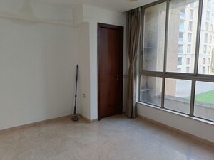 Room in 2 BHK Apartment at One Hiranandani Park, Ghodbunder Road – for Rent
