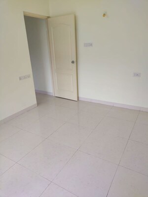 Room in 1 BHK Apartment at Pethkar Samrajya, Kothrud – for Rent