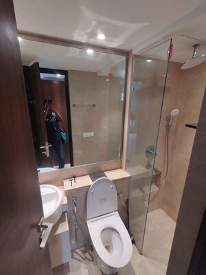 Team Area in 2 BHK Apartment at Hiranandani Highland, Powai – for Rent