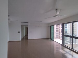 Room in 3 BHK Apartment at Runwal Bliss, Kanjurmarg East – for Rent