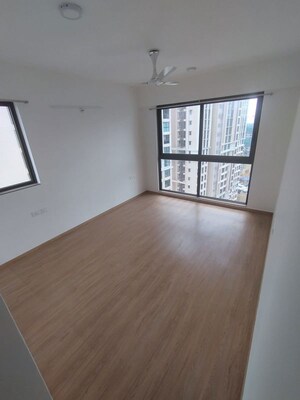 Room in 3 BHK Apartment at Runwal Bliss, Kanjurmarg East – for Rent