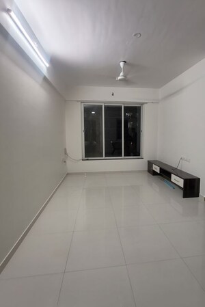 2 BHK Apartment For Rent in Vasant Fiona, Pokhran Road No Two