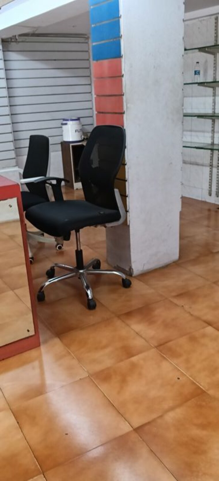 Team Area, colaba Commercial Shop 650 Sq.Ft. In Colaba Mumbai 10663762
