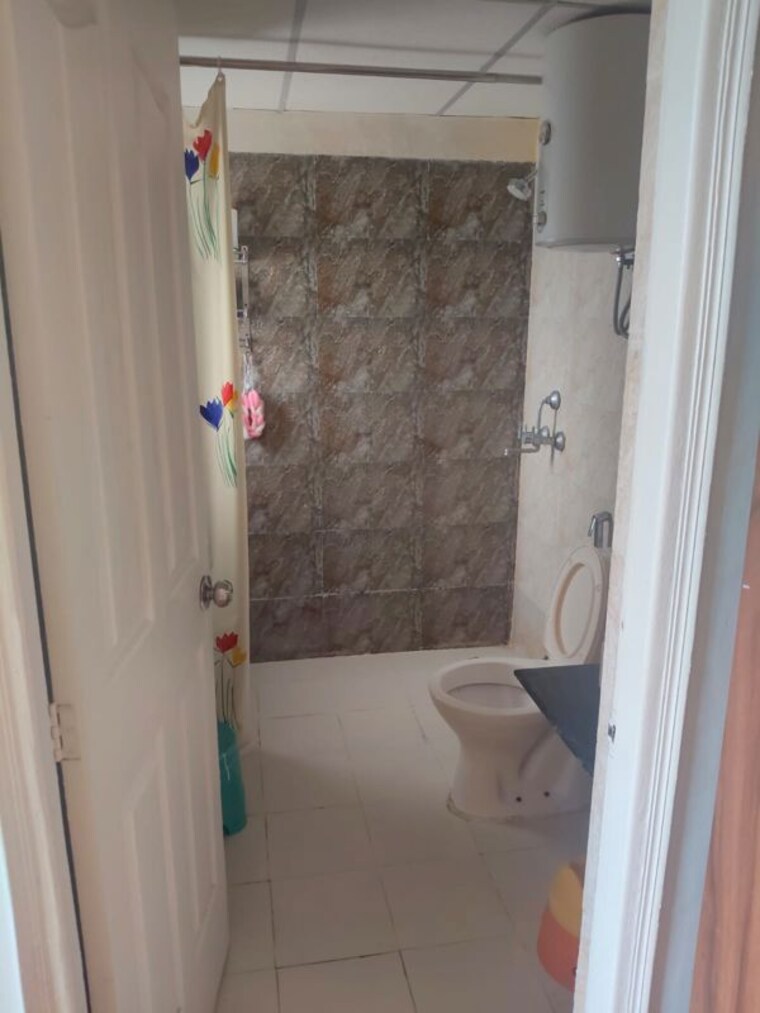 Bathroom, panchsheel-greens-ii 2 Bedroom 120 Sq.Ft. Independent House In Sector 16 Greater Noida Greater Noida 10663749