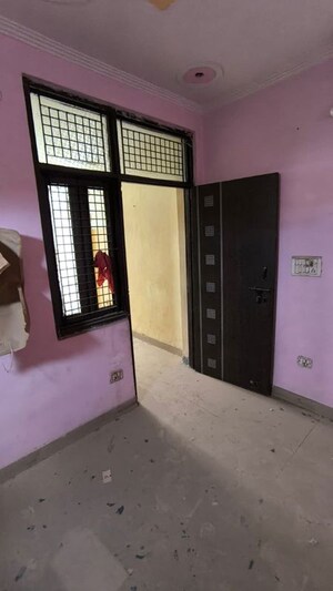 Room in  Builder Floor at Uttam Nagar – for Sale