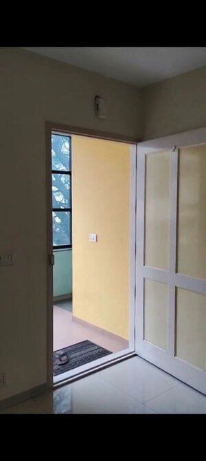 Room in 2 BHK Apartment at Sindhi Colony Ulsoor, Halasuru – for Rent