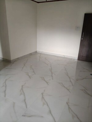 Room in 1 BHK Apartment at Jai Gajanan CHS, Borivali West – for Rent