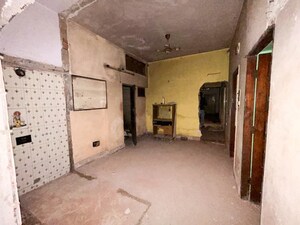 Room in  Apartment at Jayanagar – for Sale