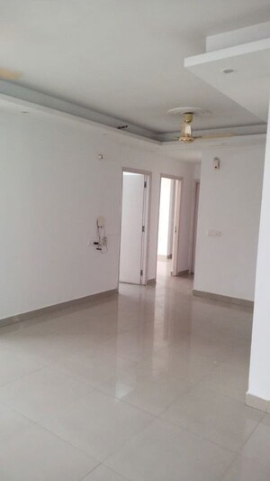 Room in 2 BHK Apartment at Shri Radha Sky Gardens, Sector 16b Greater Noida – for Rent