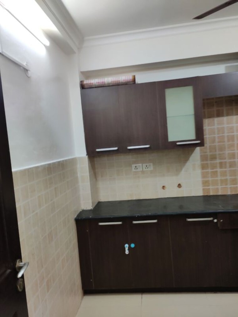 Kitchen, ansal-oriental-villa 3.5 Bedroom 2000 Sq.Ft. Builder Floor In Sushant Lok Iii Gurgaon 10663850