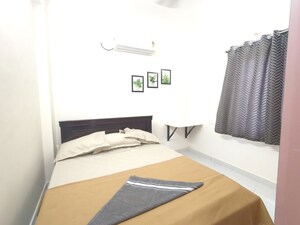 Team Area in 2 BHK Apartment at Golden Tulip Kondapur, Kondapur – for Rent