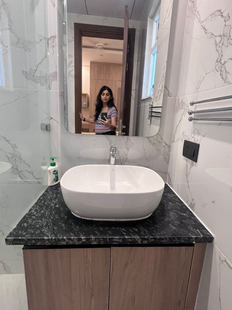 Bathroom, raj-one-good-earth 3 Bedroom 1650 Sq.Ft. Apartment In Sector 71 Gurgaon 10663967
