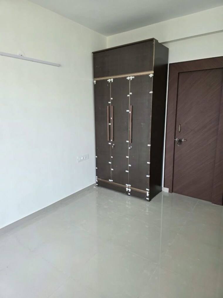 Room, golf course extension 2 Bedroom 690 Sq.Ft. Apartment In Golf Course Extension Gurgaon 10663986