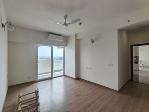 Room in 3 BHK Apartment at Tulip Yellow, Sector 69 – for Rent