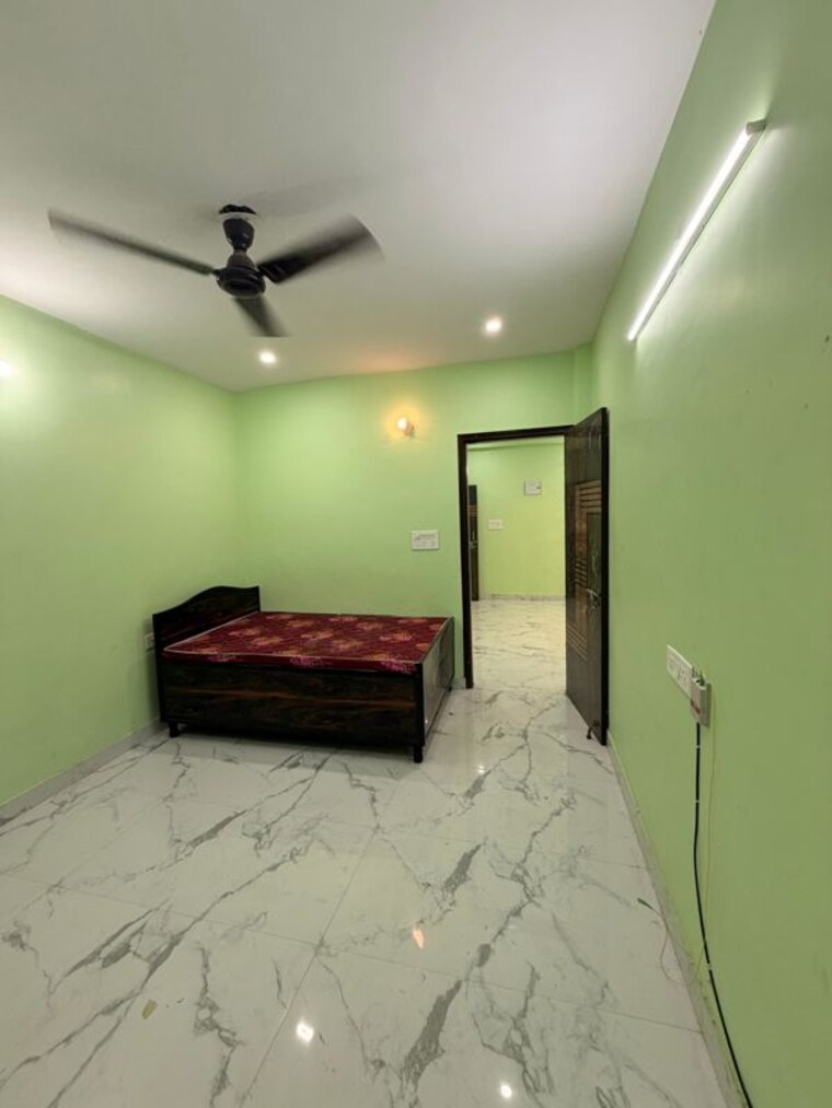 Bedroom, sarita vihar 2 Bedroom 850 Sq.Ft. Apartment In Sarita Vihar Delhi 10663983