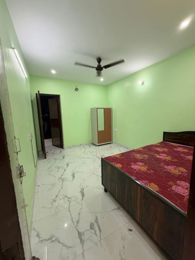 Bedroom, sarita vihar 2 Bedroom 850 Sq.Ft. Apartment In Sarita Vihar Delhi 10663983