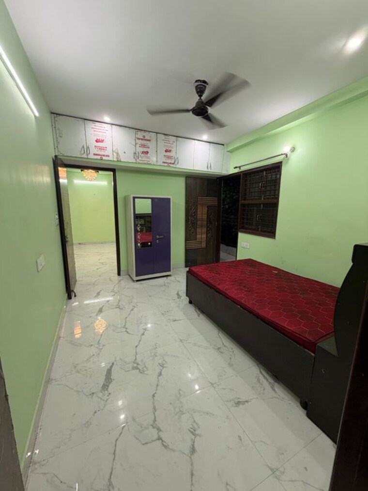 Bedroom, sarita vihar 2 Bedroom 850 Sq.Ft. Apartment In Sarita Vihar Delhi 10663983
