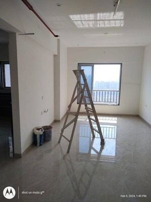 Staircase in 3 BHK Apartment at Thapar Suburbia, Chembur – for Rent