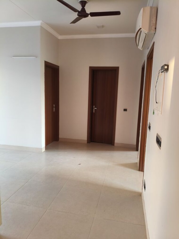 Room, central-park-flower-valley 2.5 Bedroom 1093 Sq.Ft. Builder Floor In Sohna Sector 33 Gurgaon 10663996