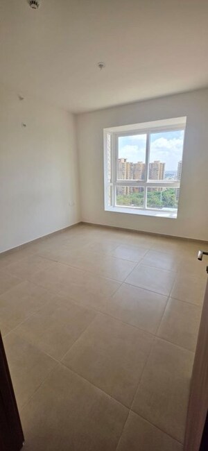 Room in 4 BHK Apartment at Bhartiya City Nikoo Homes 4, Thanisandra Main Road – for Sale