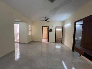 Room in 2 BHK Apartment at MRG Ultimus, Sector 90 – for Rent