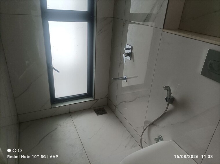 Bathroom, raymond-the-invictus-by-gs 4 Bedroom 1500 Sq.Ft. Apartment In Pokhran Road No One Thane 10664088