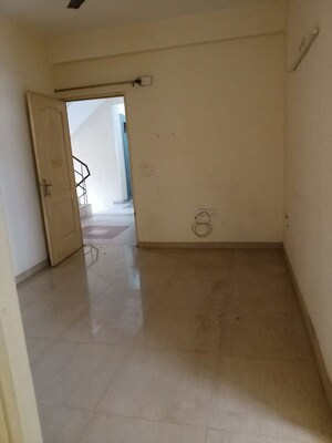 Room in 2 BHK Apartment at Signature Global Synera, Sector 81 – for Rent