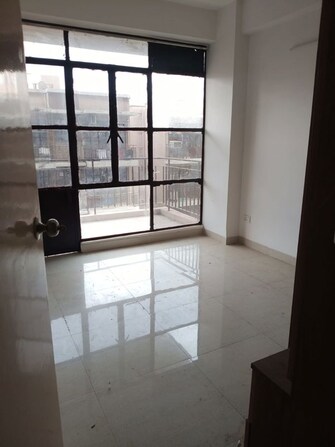 2 BHK Apartment For Rent in Signature Global Synera in Sector 81, Gurgaon