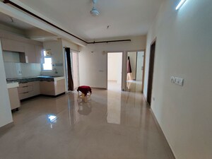 Room in 3 BHK Apartment at Ansal Height 86, Sector 86 – for Rent