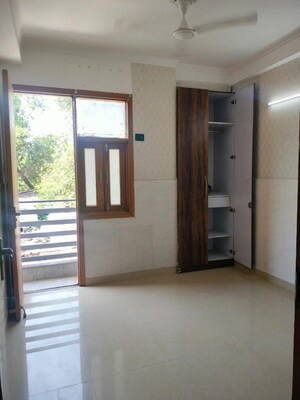 1 BHK Builder Floor For Rent in Saket