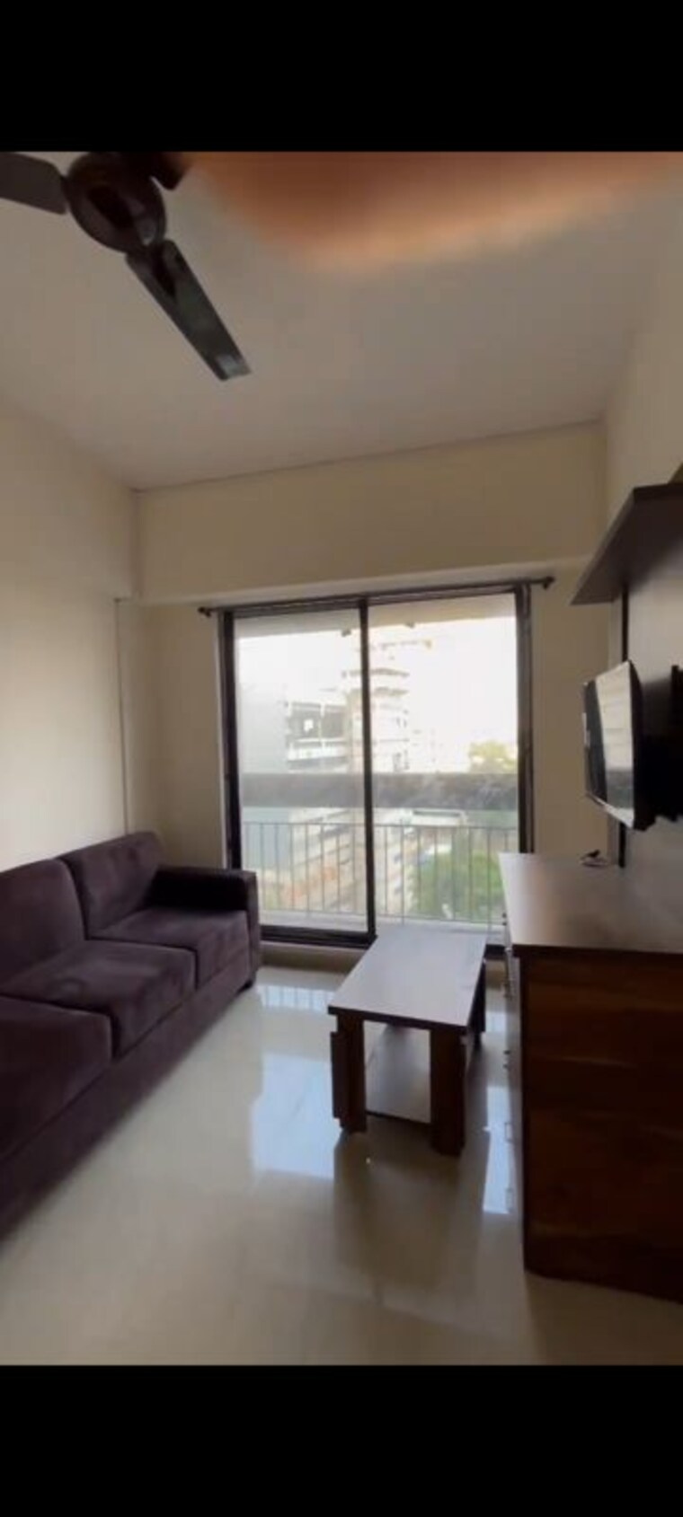 Living Room, upper worli 1 Bedroom 400 Sq.Ft. Apartment In Upper Worli Mumbai 10664122