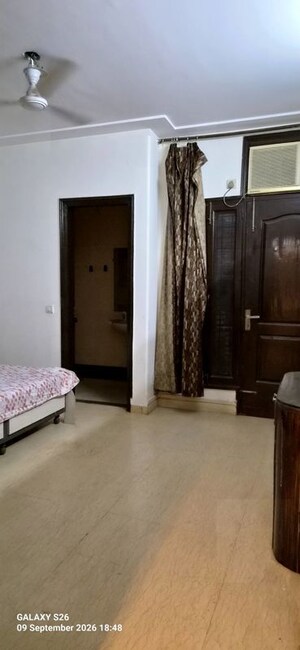 Bedroom in 3 BHK Builder Floor at Jangpura – for Rent