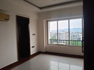 Room in 4 BHK Apartment at Subham Build Well, Nn Barua Path – for Rent