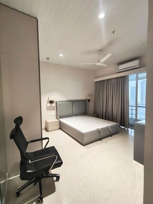 Team Area in 3 BHK Apartment at Indiabulls Sky Forest, Lower Parel – for Rent